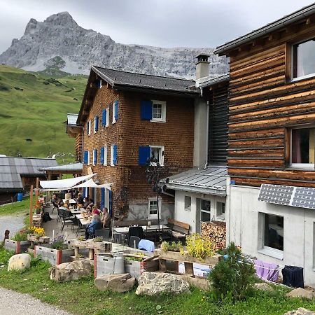 فندق Berghaus Sulzfluh Sankt Antönien المظهر الخارجي الصورة